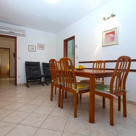 Apartamento Alma 1600 *