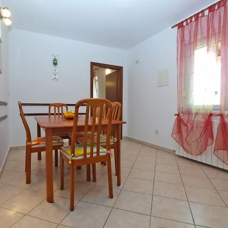 Alma 1600 Διαμέρισμα