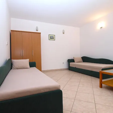 Apartamento Alma 1600 Pula